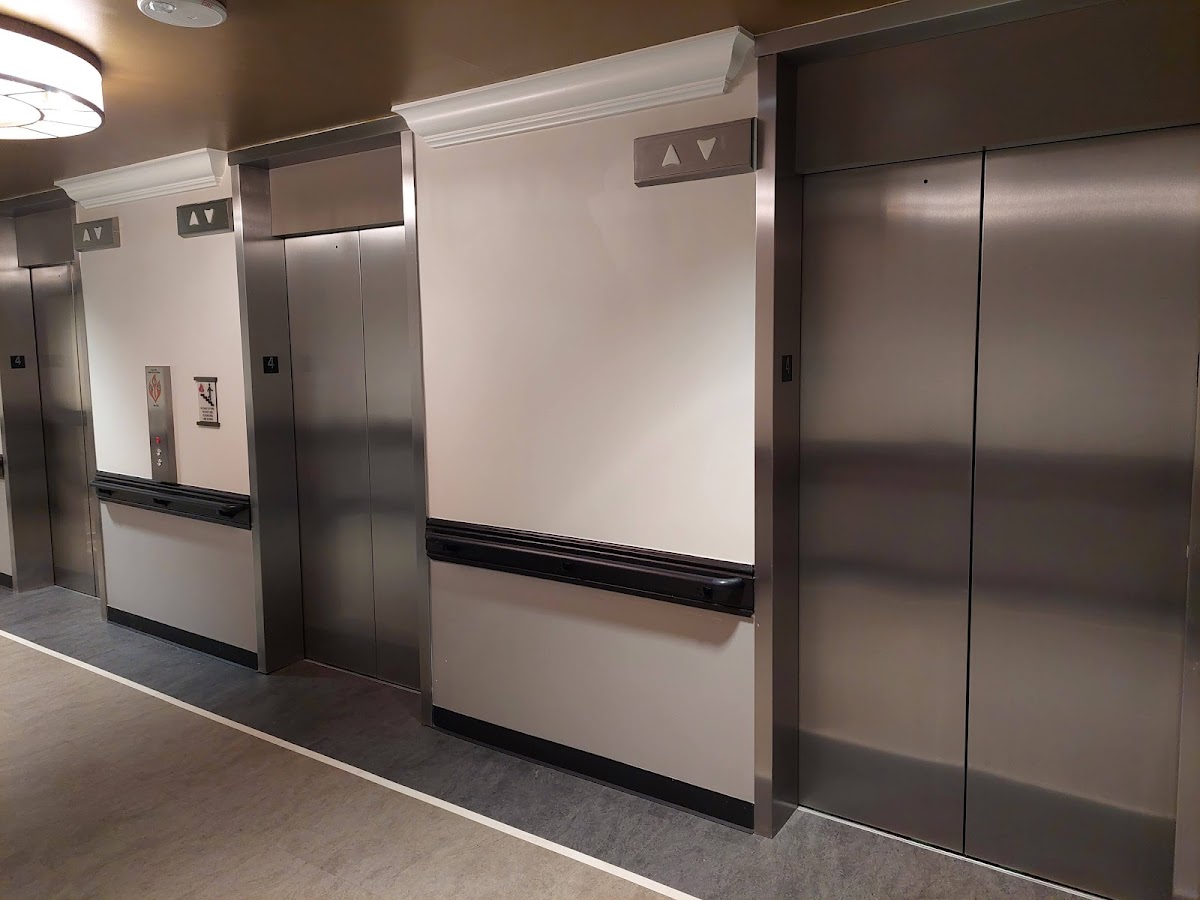 Touro Infirmary LCMC Health - Photo 5