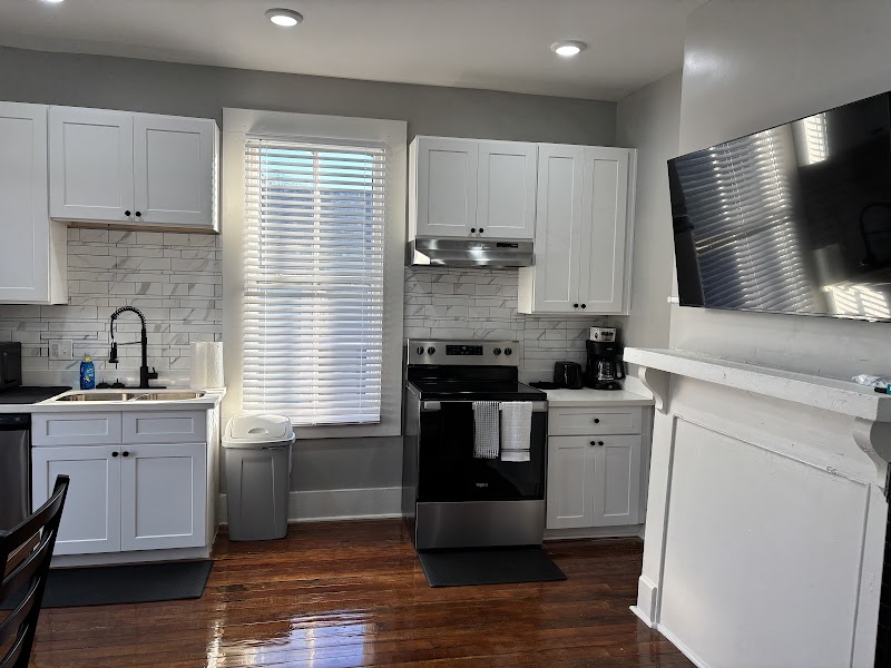 Rose House Sober Living - Photo 4