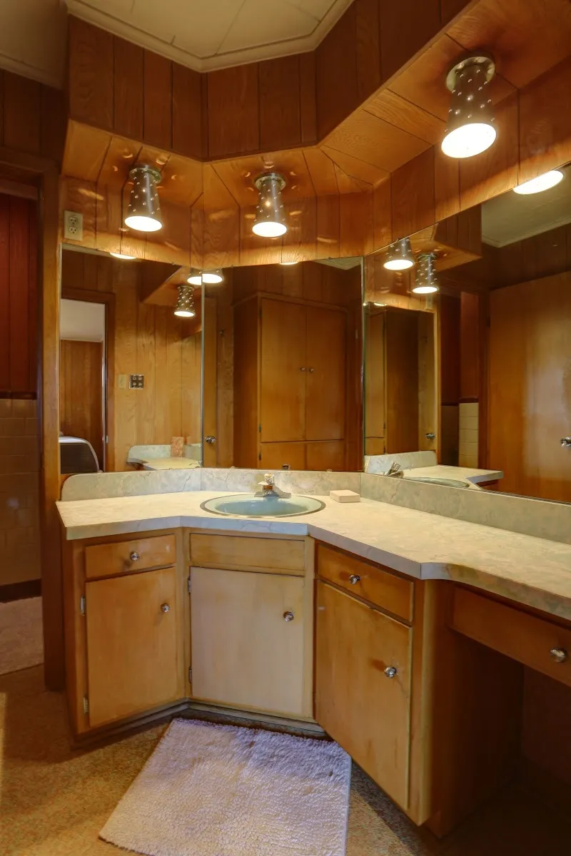 Journey House Sober Living - Photo 3