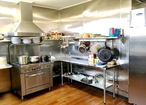 Bridge House Sober Living for Men - Photo 2