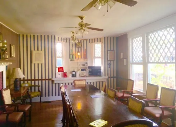 Bridge House Sober Living for Men - Photo 5