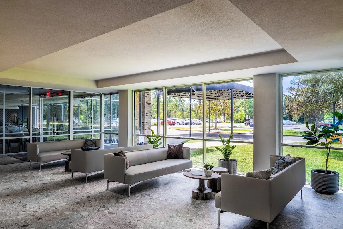 Avenues Recovery Center at Covington - Photo 4