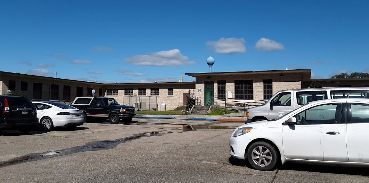 Fontainebleau Treatment Center - Photo 3