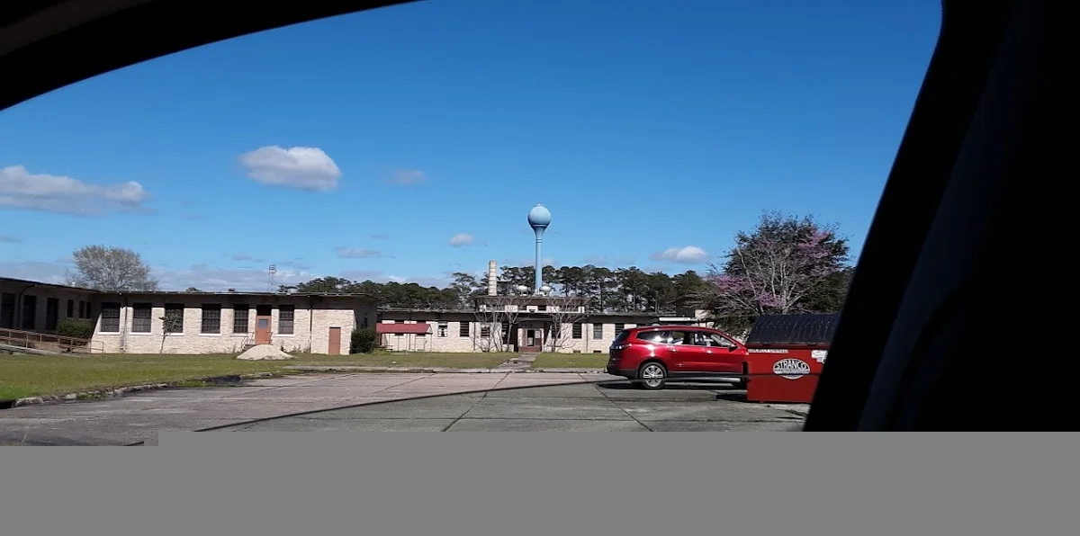 Fontainebleau Treatment Center - Photo 4