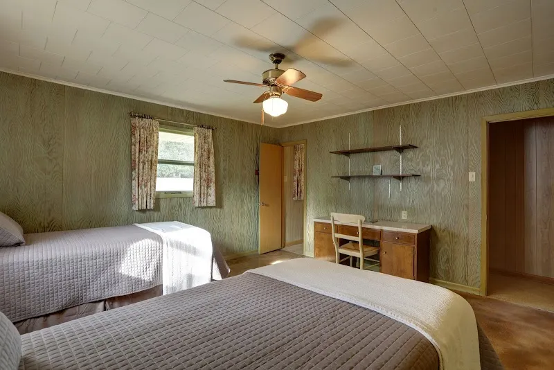 Journey House Sober Living - Photo 2