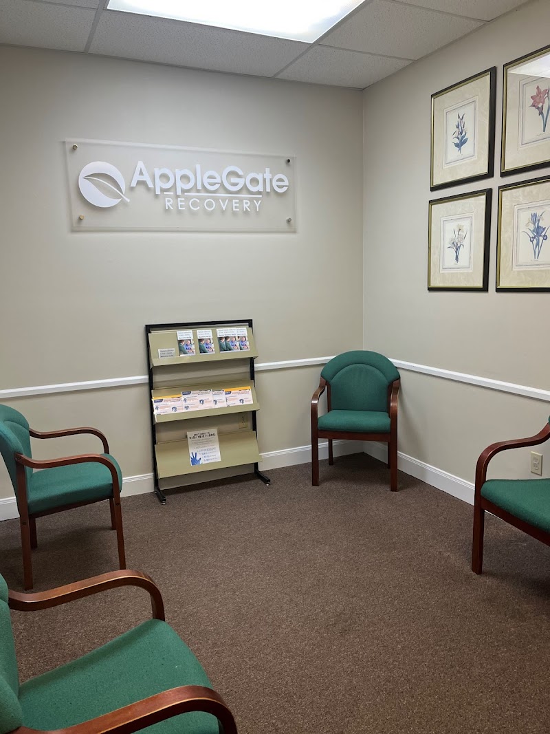 AppleGate Recovery Slidell - Photo 5