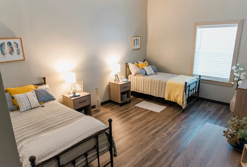 Whispering Oaks Lodge - Photo 4